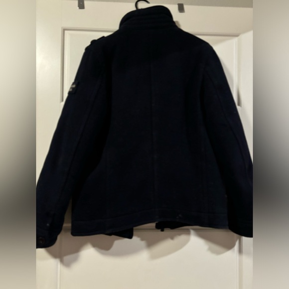 Abercrombie and Fitch men’s winter coat. - Picture 2 of 6